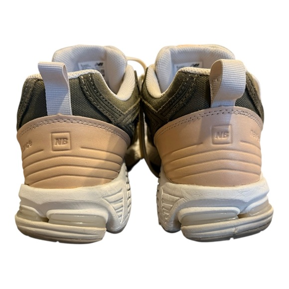 New Balance 1906 Sneakers, Men’s size 10.5 Shoes - Picture 5 of 10